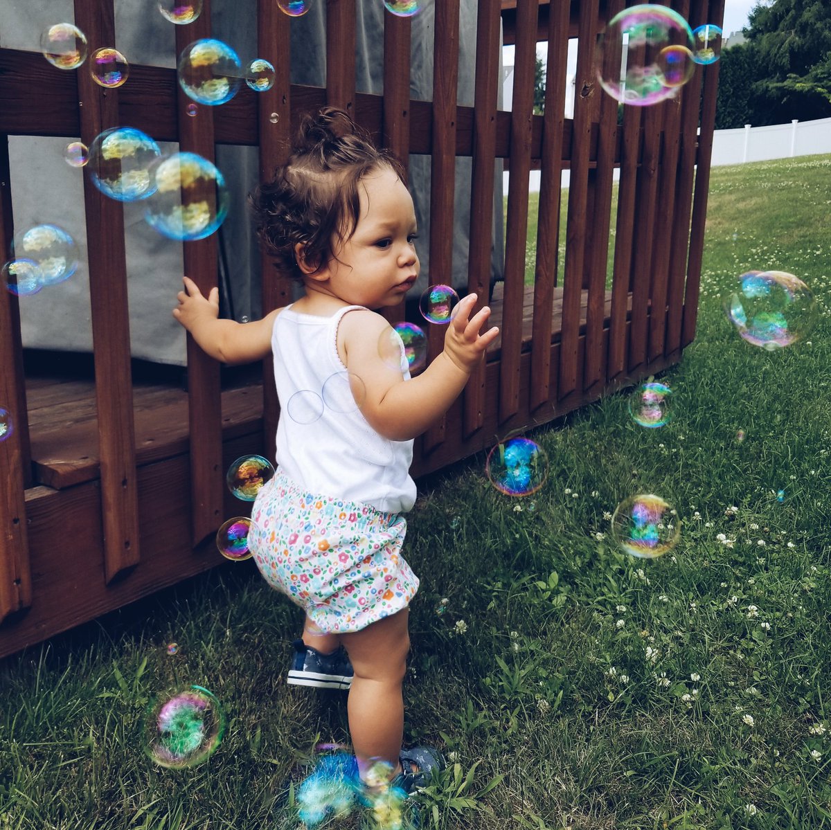 Patricia_MMarie's tweet photo. My little peanut! This girl would go outside all day everyday if she had it her way! #littleexplorer #adventureawaits #momswithcameras #LokiRose #funwithbubbles #bubblemachine #proudmamma #momlifesthebestlife #girlmom #mylittlepeanut #summerfun #summer2018goals #girlswhowonder https://t.co/nNIKcA9MEN