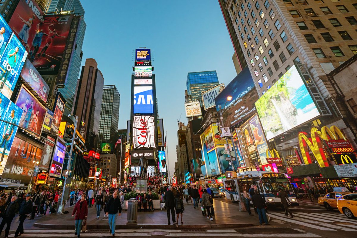 TheShrimpTank's tweet photo. Trying to brand on a budget? Here are the 5 tips you need to succeed. #Branding #Entrepreneur #Business #SmallBusiness #HyperchatSocial https://t.co/xySKojLHso https://t.co/KvKpl8t4XX