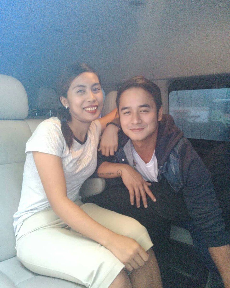 HukbongJM's tweet photo. quick meet up!after the mallshow.. 
thanks @xxcessyloveJM sa pag assist sa Hukbo natin today.

#ShadowDaysAreOverJM https://t.co/HYP6HuJFVH