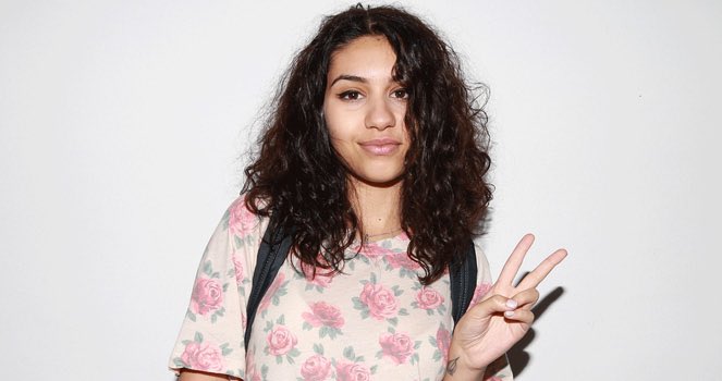 arielkazer's tweet photo. Ok, ok, I think I just found my #doppleganger @alessiacara https://t.co/jlFH19MSOy