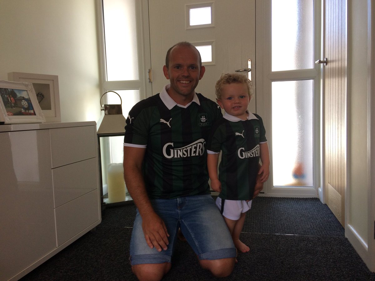 dscolsey's tweet photo. Shirts bought @Only1Argyle we are ready for the new season #nextgeneration #minigreen #pafc https://t.co/GAxKRqwCNp