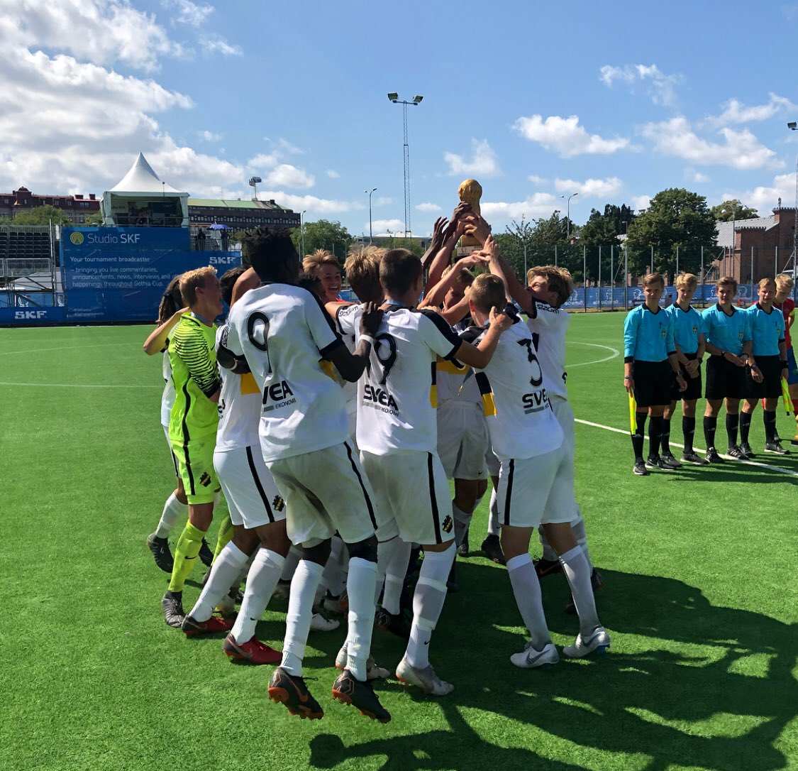 U15 laget är vinnare av årets SEF klass i årets Gothia Cup. 
📷 @Tipselit1992 #aikungdomsfotboll