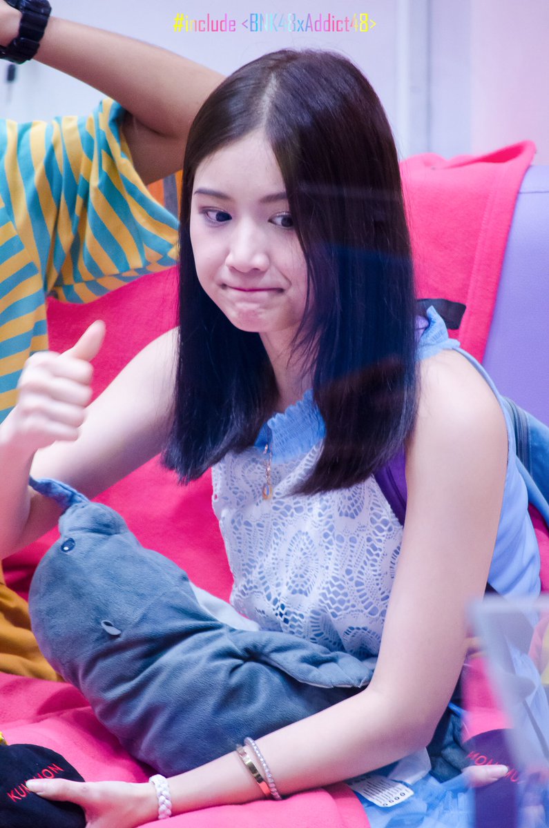 BNK48Addict's tweet photo. เฉียบบบ ! 👍

Pakwan BNK48 
#PakwanBNK48 #BNK48 #DigitalLiveStudio.19.7.18 https://t.co/DBdHdroIVe