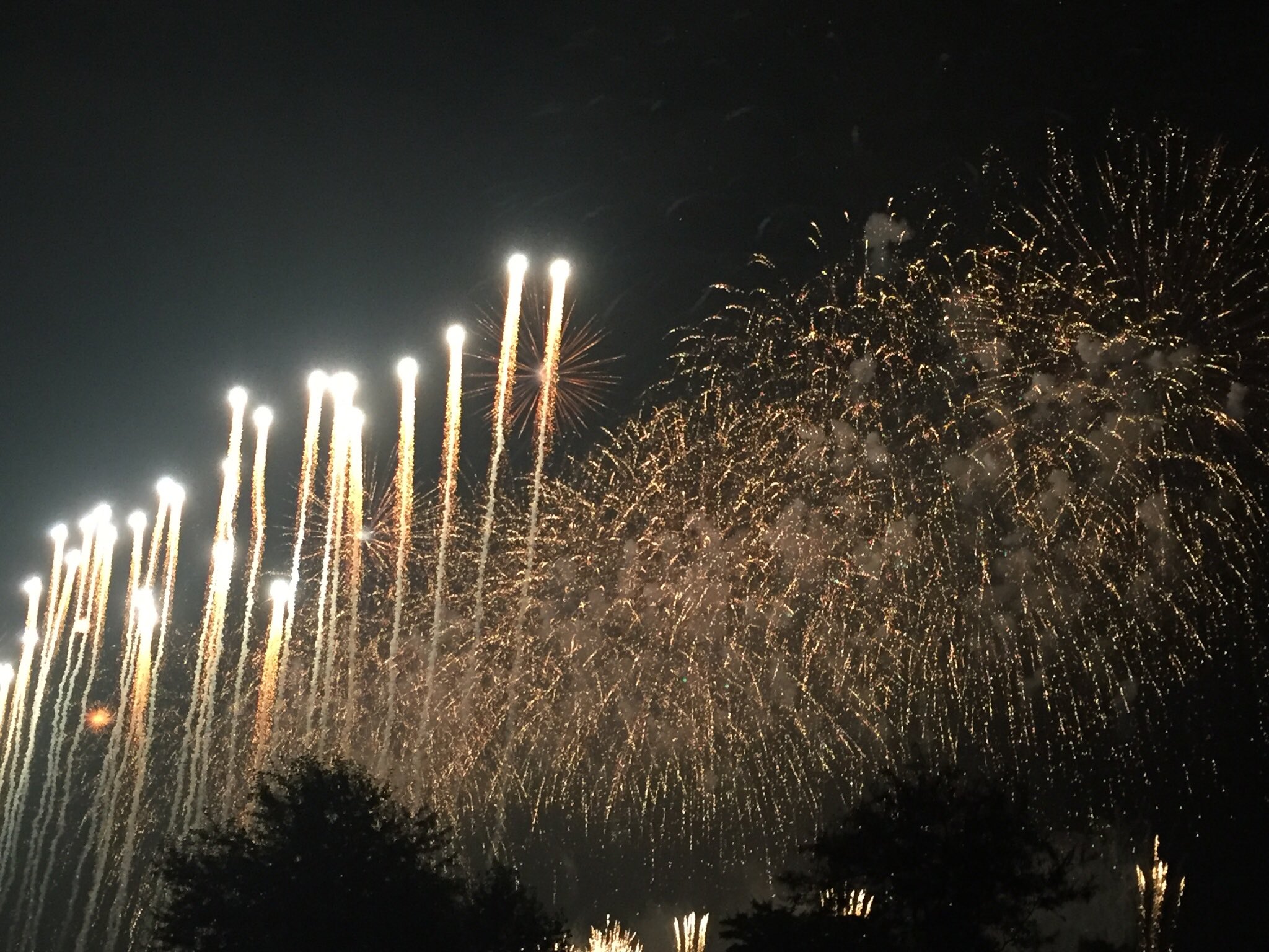 プッチー Ppro 16 勝毎花火大会です W ななめ10 くらいからの写真 T Co 4mq7tkelp6 Twitter