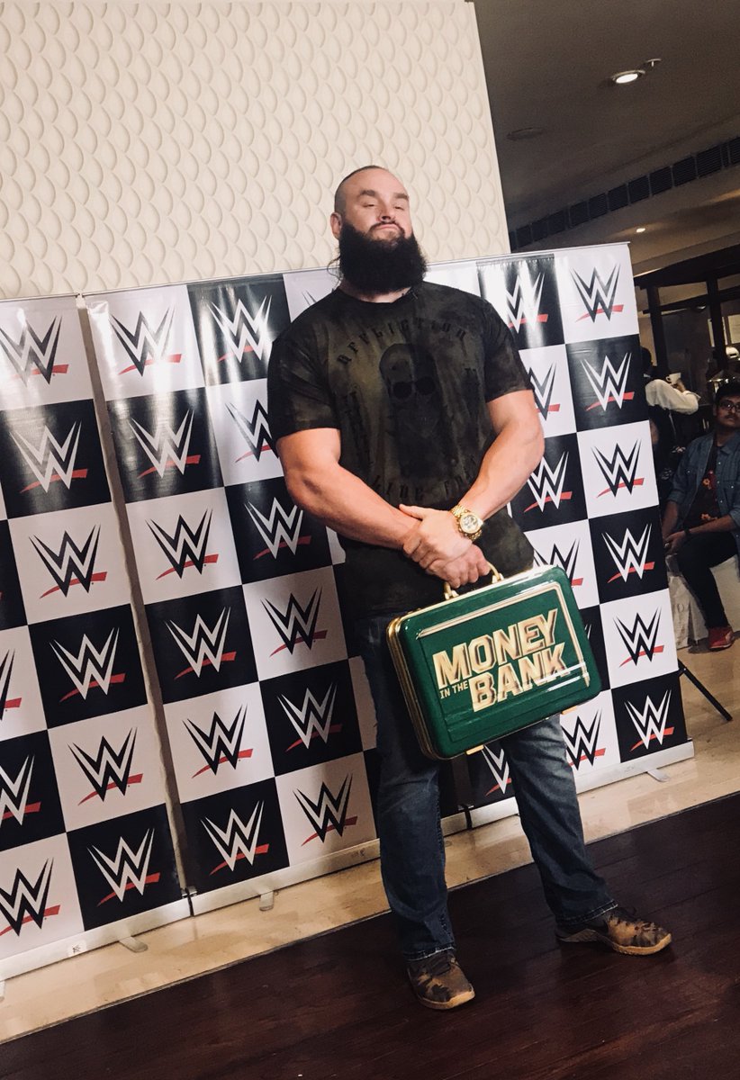 SPN_Action's tweet photo. Mr. #MonsterInTheBank, the face of focus! 💪 

#MonsterInIndia #IndiaWelcomesBraun https://t.co/3Cu7YcLkv5