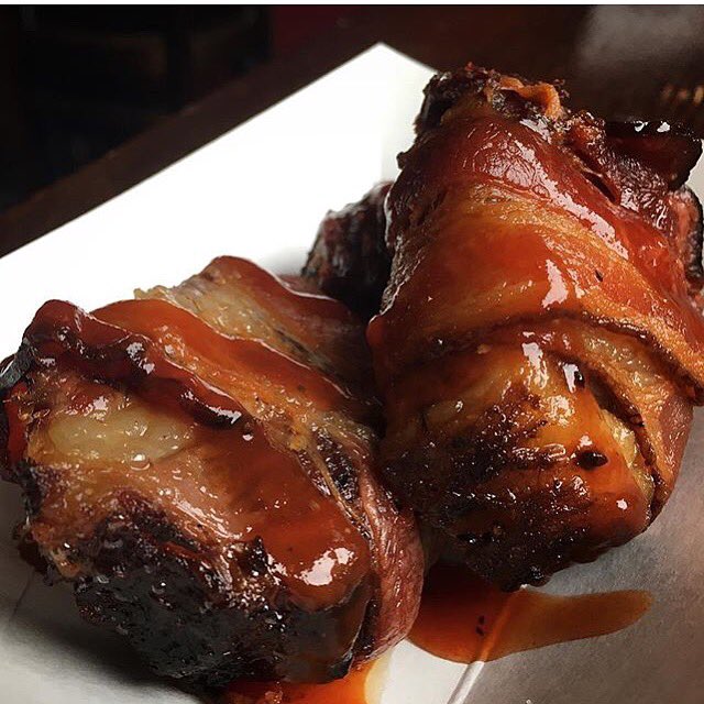 mikesbbq_215's tweet photo. We’ll have some Bacon ( @greenmeadowfarmpa ) Wrapped Burnt Ends Today! Plus ALL the #bbq ! As always, starting at 1:00, @trycaviarphilly ! See you at noon! #pittoplate https://t.co/KXOgzzIDpg