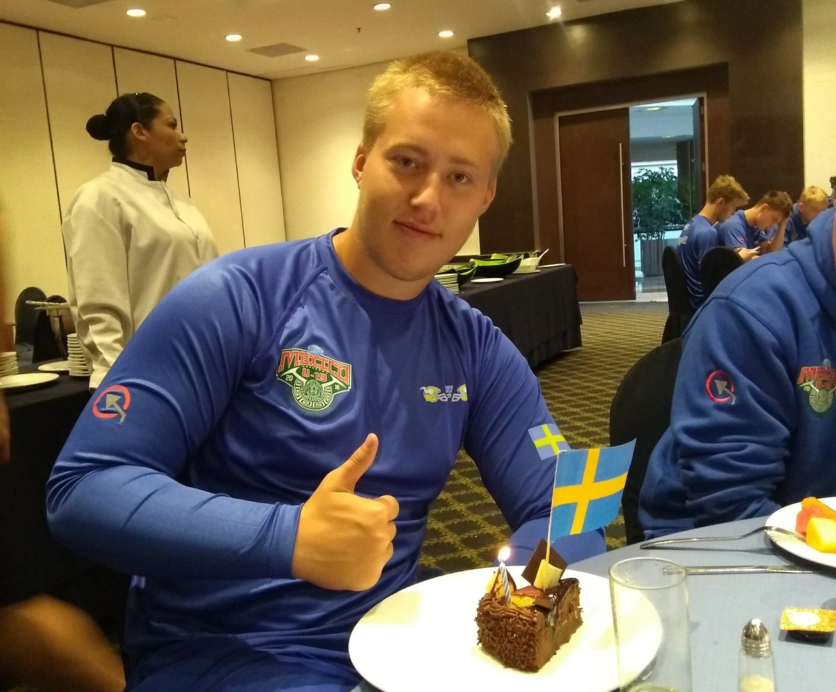 Happy 18th Birthday <a href="/OskarssonAnton/">Anton Oskarsson</a>! 🎉