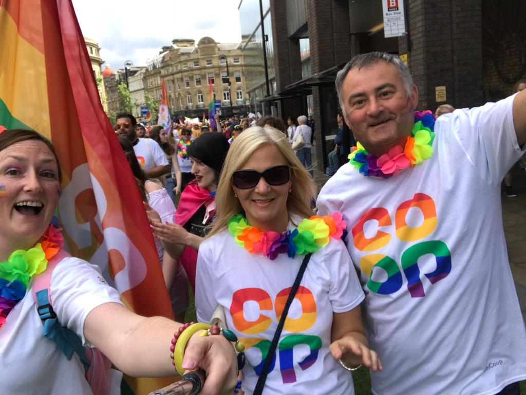 CoopFuneralcare's tweet photo. We have our rainbow hearse and coffin at #NorthernPride today. Come and say hello to our lovely colleagues if you're in the area! #PrideInCoop 🌈 https://t.co/jikwXTZgWt