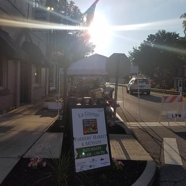 LaGrangeKY's tweet image. What a beautiful day!! Remember the La Grange Farmers Market &amp;amp; Artisans is set up in the 200 block of Main Street until 1 today.  #farmersmarket #farmfolk #lagrangemainstreet