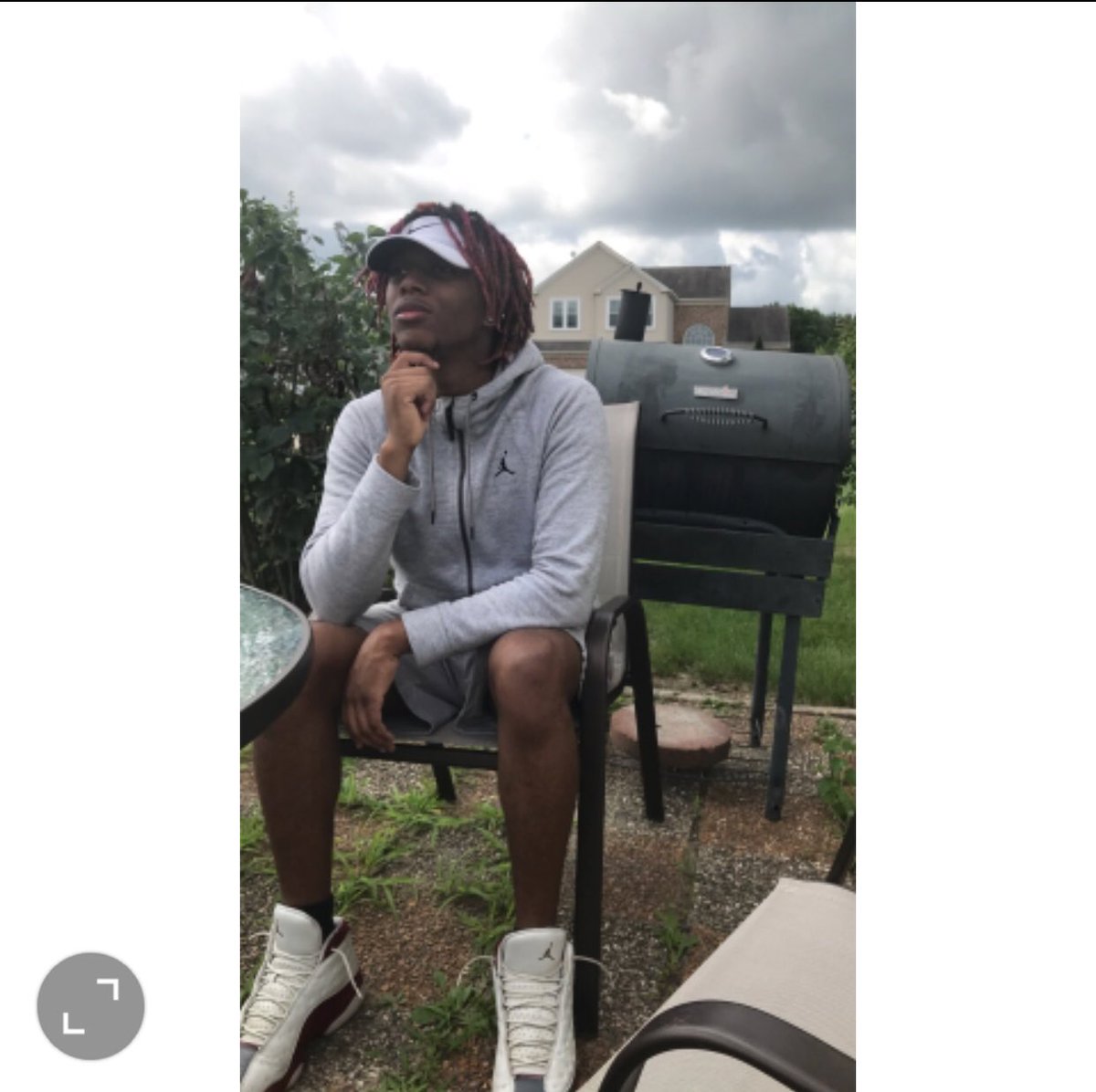MalKhalifaa_'s tweet photo. Enjoying the last few weeks outside before NBA 2K19 drop. #NoTextBack https://t.co/x5GHdggyOy