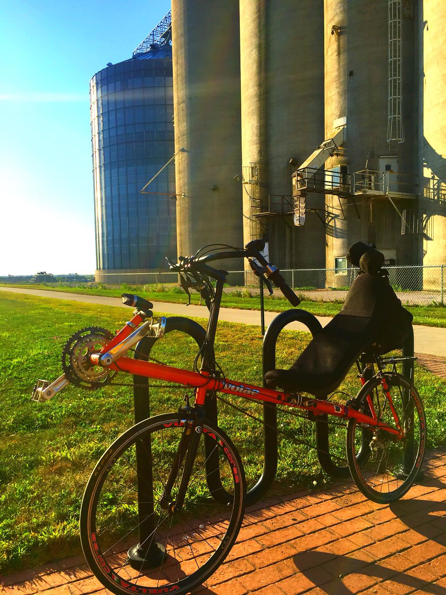dctrail's tweet photo. Beautiful morning trail side in Dawson, Iowa https://t.co/OxFnQSXRC4