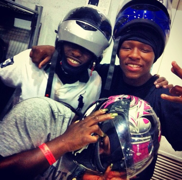 BennieRogers's tweet photo. Crying On ya Birthday cause I Still Ain’t Forgave Myself 😢 I know You Smiling Down On Me Saying Everything’s Okay 🤦🏾♂️🙏🏾 #LongLiveBoxHead #HappyBirthdayMyBrother #LiveThruMe https://t.co/EwR8c2jx1L