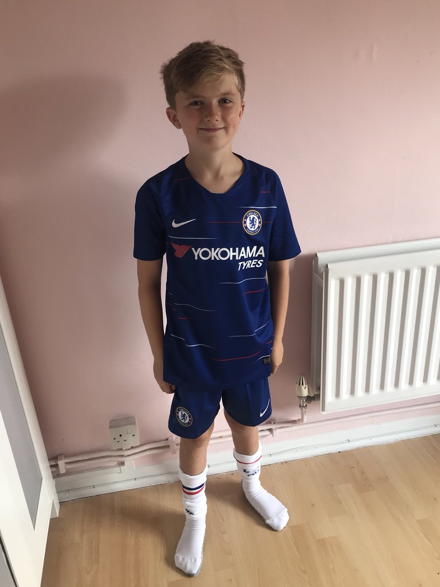 Misshayley_1's tweet photo. My son treated himself today to 2 new Chelsea kits @ChelseaFC #Chelsea #Home #Away #CFC #Kits #THESTAGEISLIT ⚽️💙💛 https://t.co/tEWfVQI94s