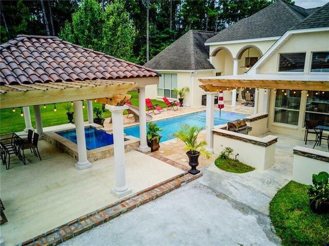 realtor_davids's tweet photo. 🗝#NewListing on 1.4 acres in #TheBluffs🗝️
Renovated 4 bed/ 4 ba includes:
⚜️NEW Pool, Hot Tub, Cabana & Outdoor kitchen & bath
☎️ Kay Prudhomme at 985-637-7633 to schedule a showing.
https://t.co/H1pIXJnj7U
#SlidellRealEstate #EVSlidell #StTammanyRealEstate #SlidellLA https://t.co/FZKkjfBEFb