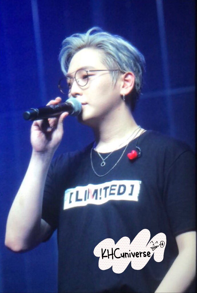 KHCuniverse's tweet photo. 180721 #BAP LIVE LIMITED 
수고했어요 🙏🏻🙏🏻 
#비에이피 #힘찬 #himchan 
#BAPLIMITEDinSEOUL https://t.co/0iKEJwSZ2M