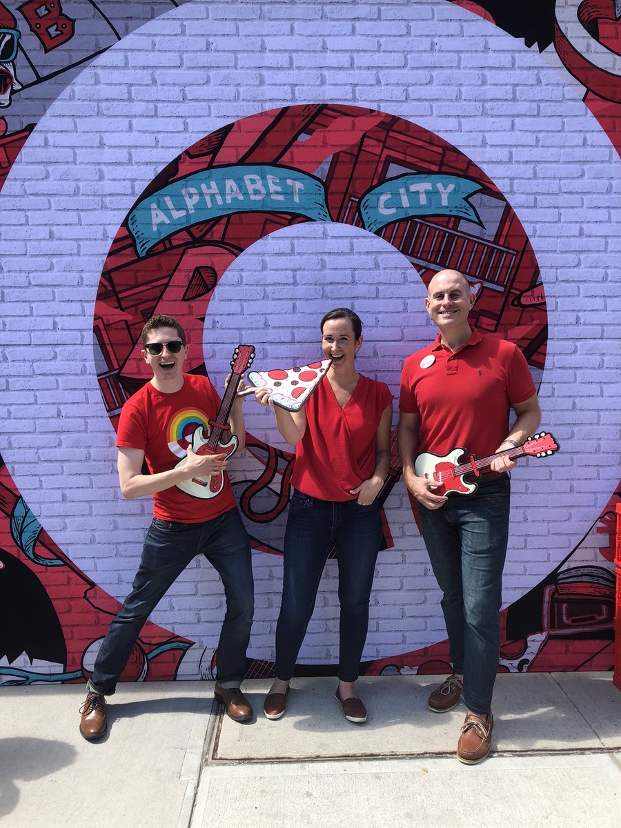 Target knows how to open a store! Such a cool event to welcome our store to the East Village neighborhood! 🎯 #TargetEastVillage <a href="/Target/">Target</a>