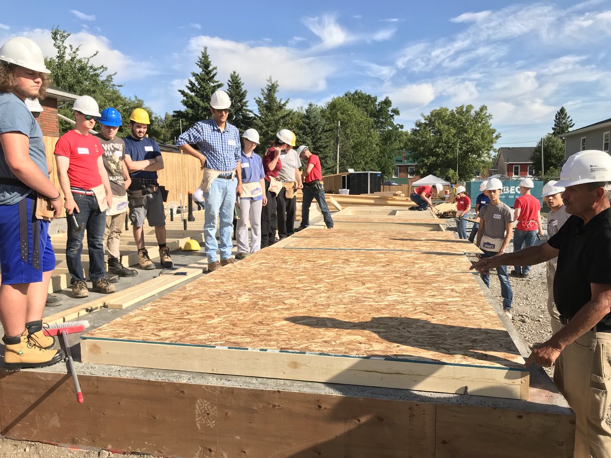 HabitatKingston's tweet photo. Yup. We are at full swing this morning! #GoodShepeherdLegacy #wallraising #unit3and4 #ministrycentre #SomethingAwesomeThisSummer https://t.co/7OktrY1hXN
