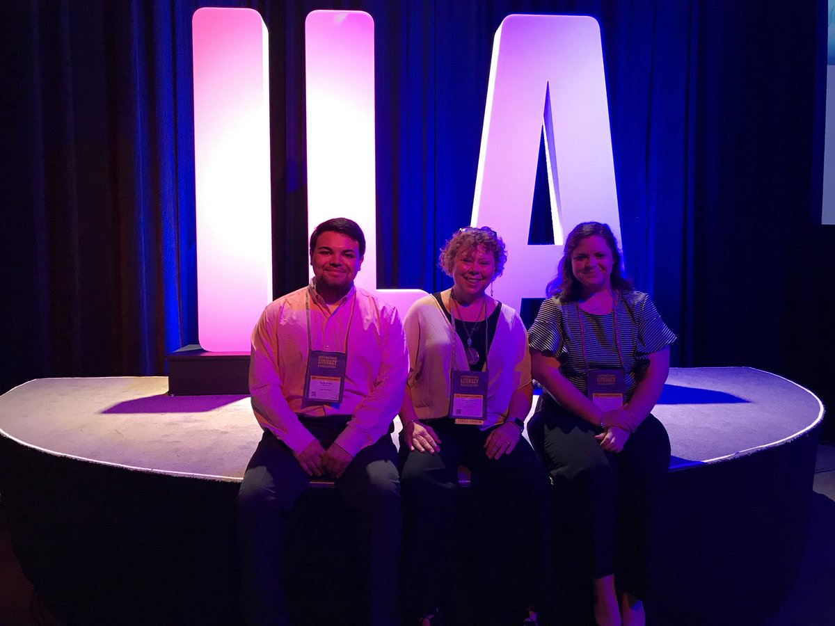 Doing #GeoInquiry at the International Literacy Conference with College of Ed Elementary Ed students and Dr. Lorie Johnson #ILA18 #GeographerNeverOutOfPlace <a href="/una_geo/">UNA Geoscience</a> @UNACOAS <a href="/NatGeoEducation/">Nat Geo Education</a> <a href="/ALGeoAlliance/">Alabama Geographic Alliance</a>