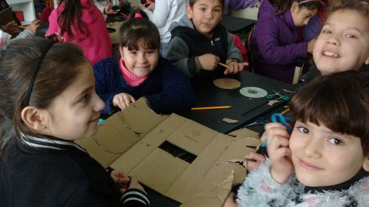 BAeducacion's tweet photo. Revivimos la primera semana de La Escuela y Vos en Invierno, el programa que ofrece una propuesta pedagógico-recreativa durante el receso. Juegos, deportes, arte y risas 👉 https://t.co/7TcagtyI2f https://t.co/nyu5cfgJq6