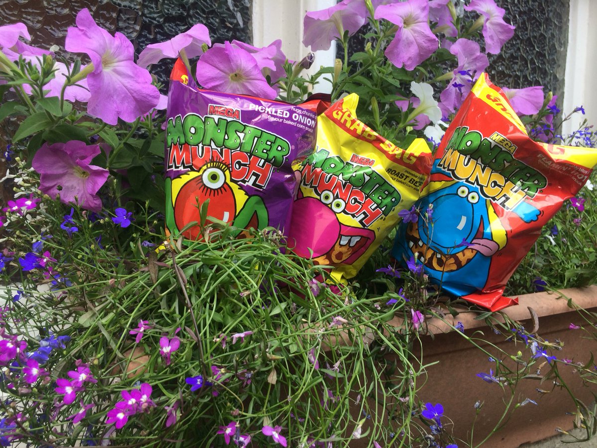 ClydeRedland's tweet photo. Yes it’s TRUE,  we do sell all 3 flavours of Monster munch 🙋🏼‍♀️ #everyday #properpub #realale #boozer #courtyard https://t.co/GNIA8vYK7T