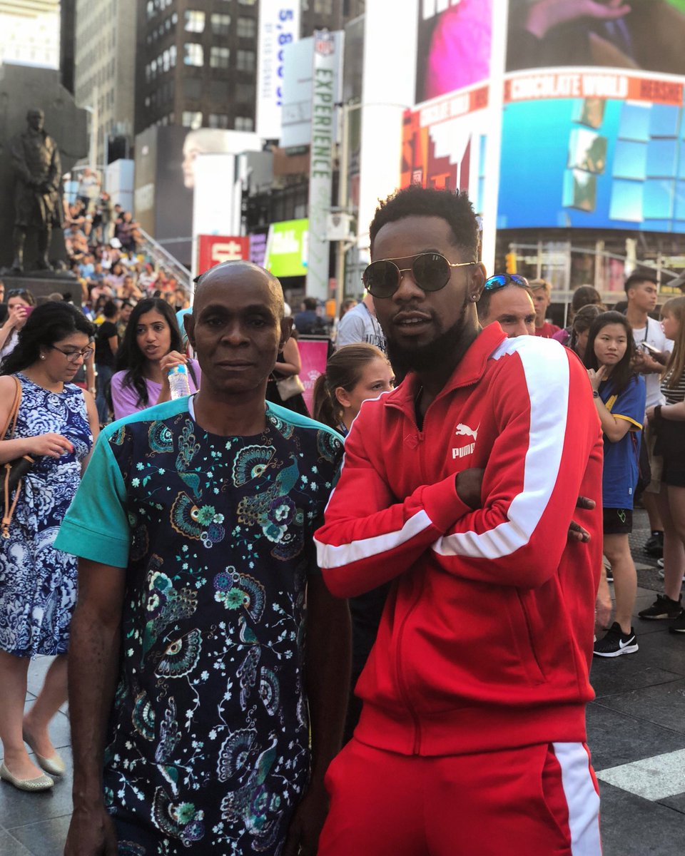 patorankingfire's tweet image. Father and Son ❤️ Daddy We Getting Everything we never had. #SignedbyGod #skylevel