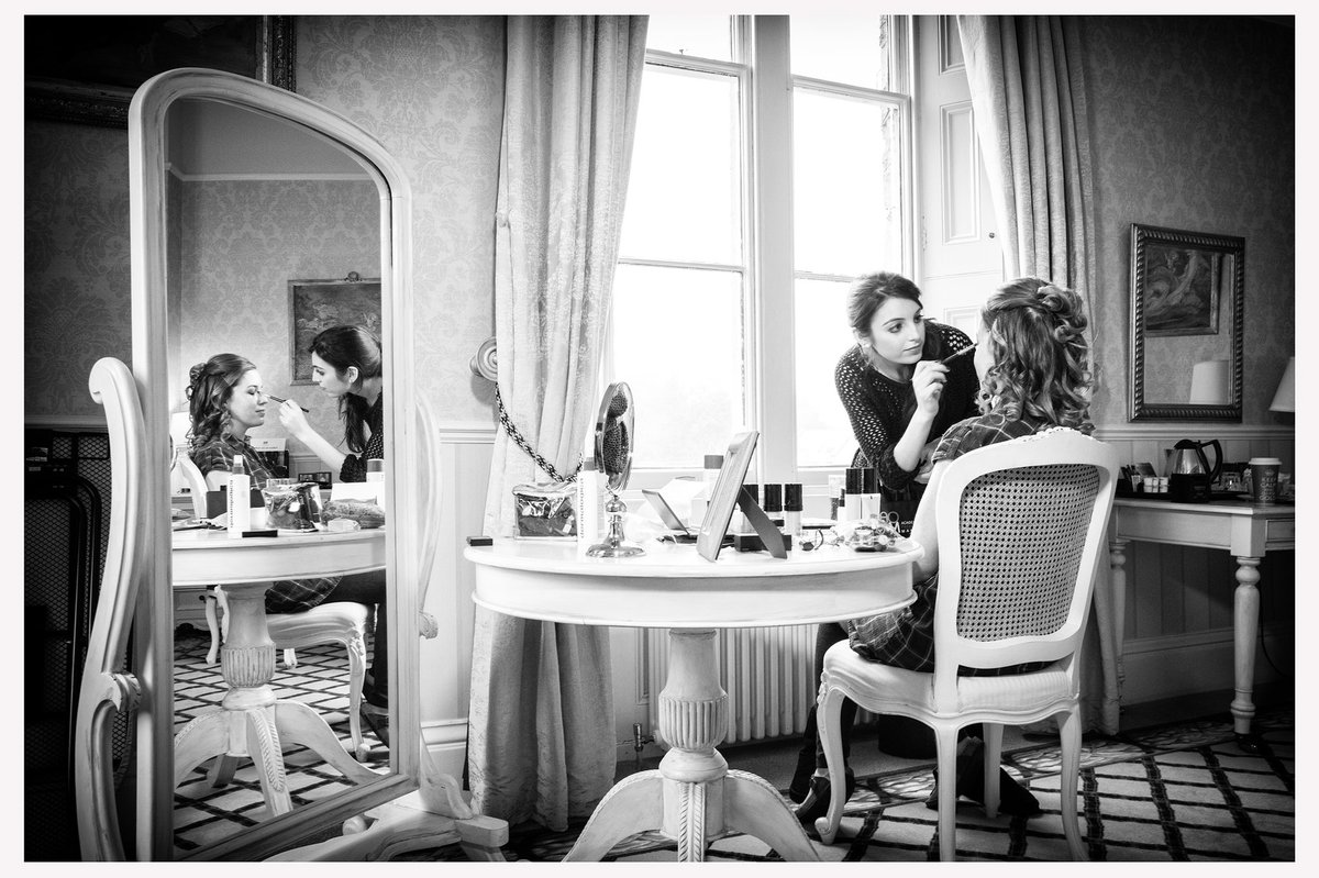 MarkSeymour1960's tweet photo. Your special day captured in stunning documentary photography from getting ready through to your first dance #gettingmarried #gettingready #weddingday #weddingmakeup #bridalmakeup #documentaryweddingphotography #documentaryweddingphotographer #captureyourday #candid #reportage https://t.co/BiWwzfaqPV