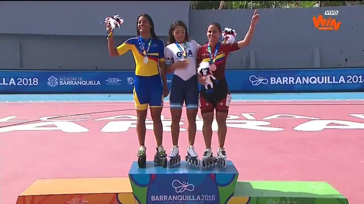 Bquilla2018's tweet image. ¡Oro para Guatemala 🇬🇹! 🥇Dalia Soberanis 🇬🇹, 🥈Kerstinck Sarmiento 🇨🇴, 🥉Yarubi Bandres 🇻🇪 en patinaje 300m contrareloj femenino ¡Felicitaciones