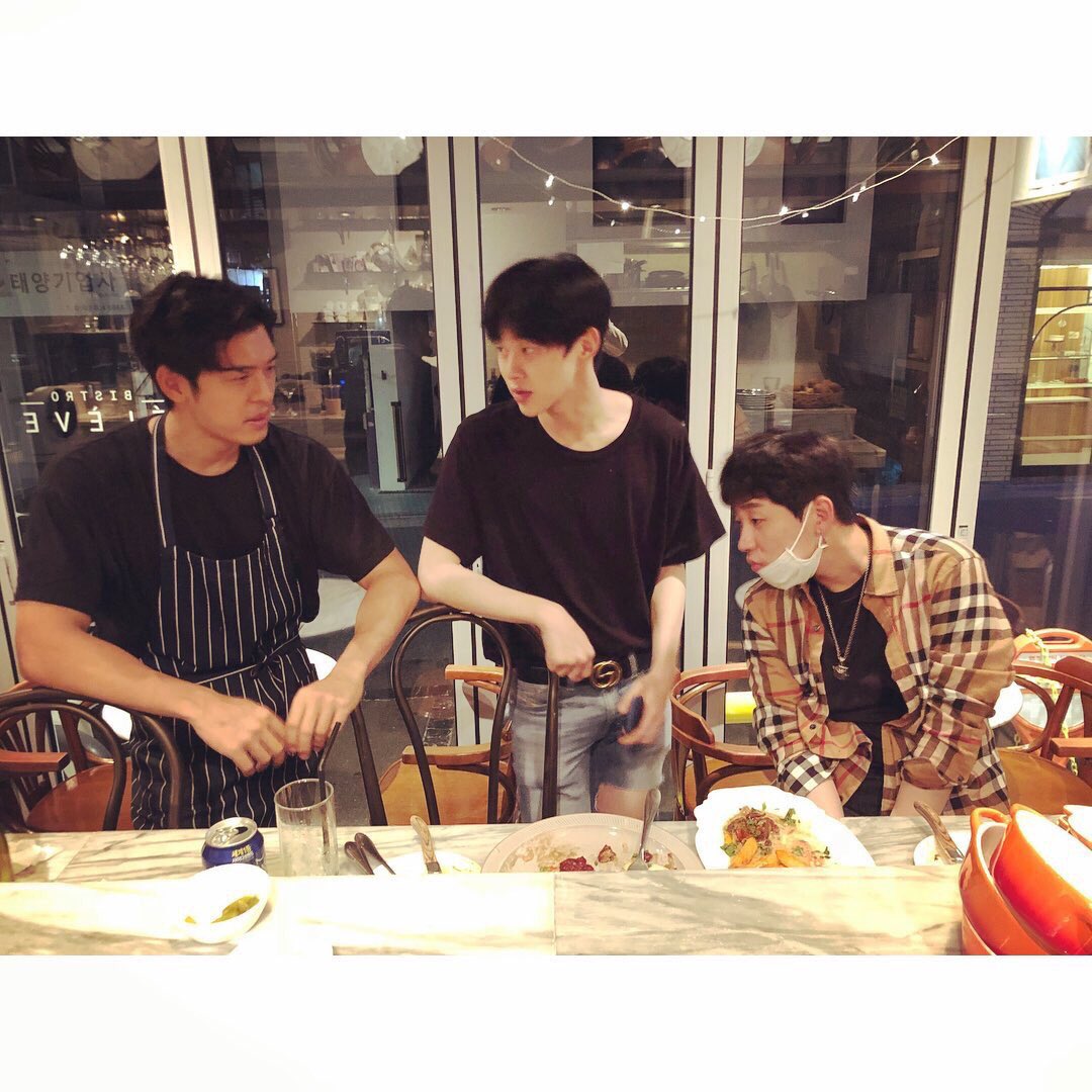 บีนี่ควอนครับแม่ ᯅ̈ tweet media