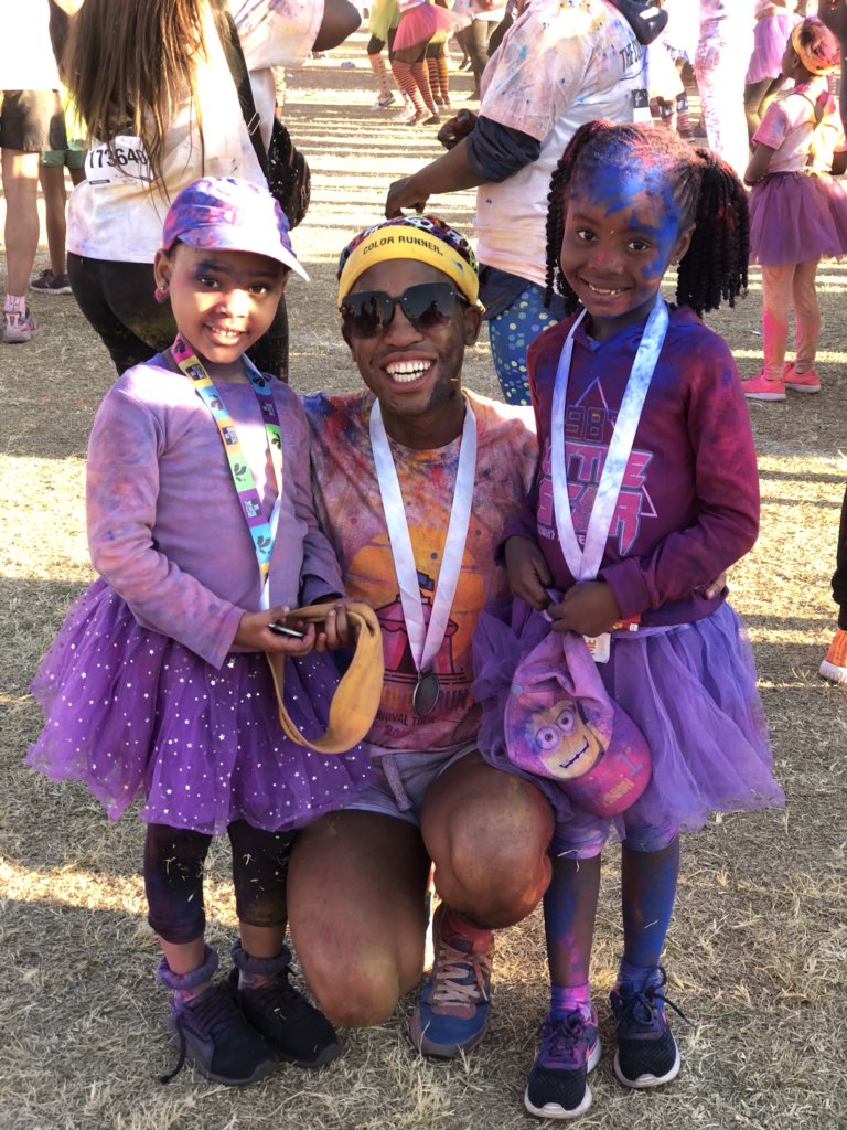 mokolokotwane's tweet photo. @Kerotse_K Look at Godπ€© we live @TheColorRun Pretoria @medihelpsa #medihelpfun π₯ https://t.co/xH0fdaFUND