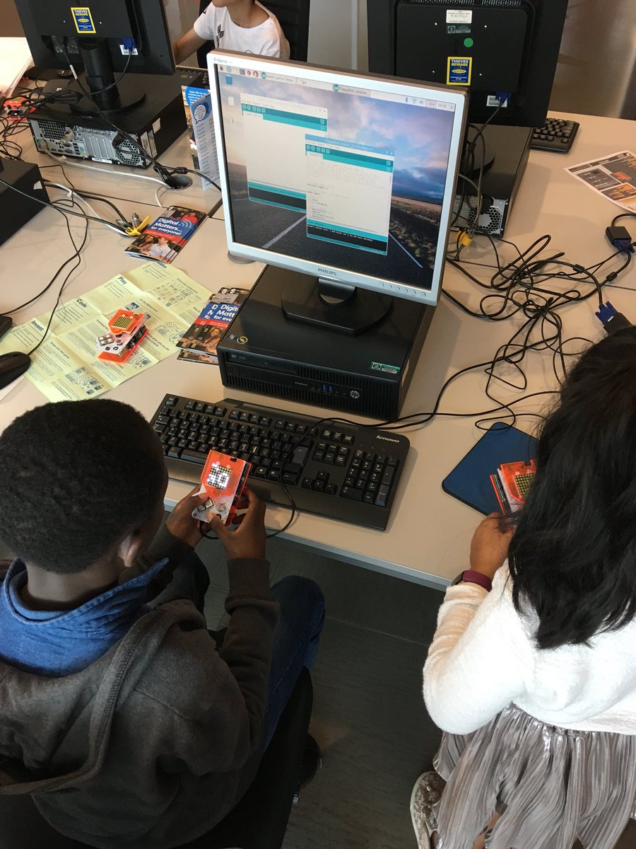 gorbalsdojo's tweet image. First class got to have fun installing Arduino Libraries/Software on to raspberry pis..... Replace fun with frustration (essential coding lesson imho) Second group got to have actual fun from there hard work. 😆