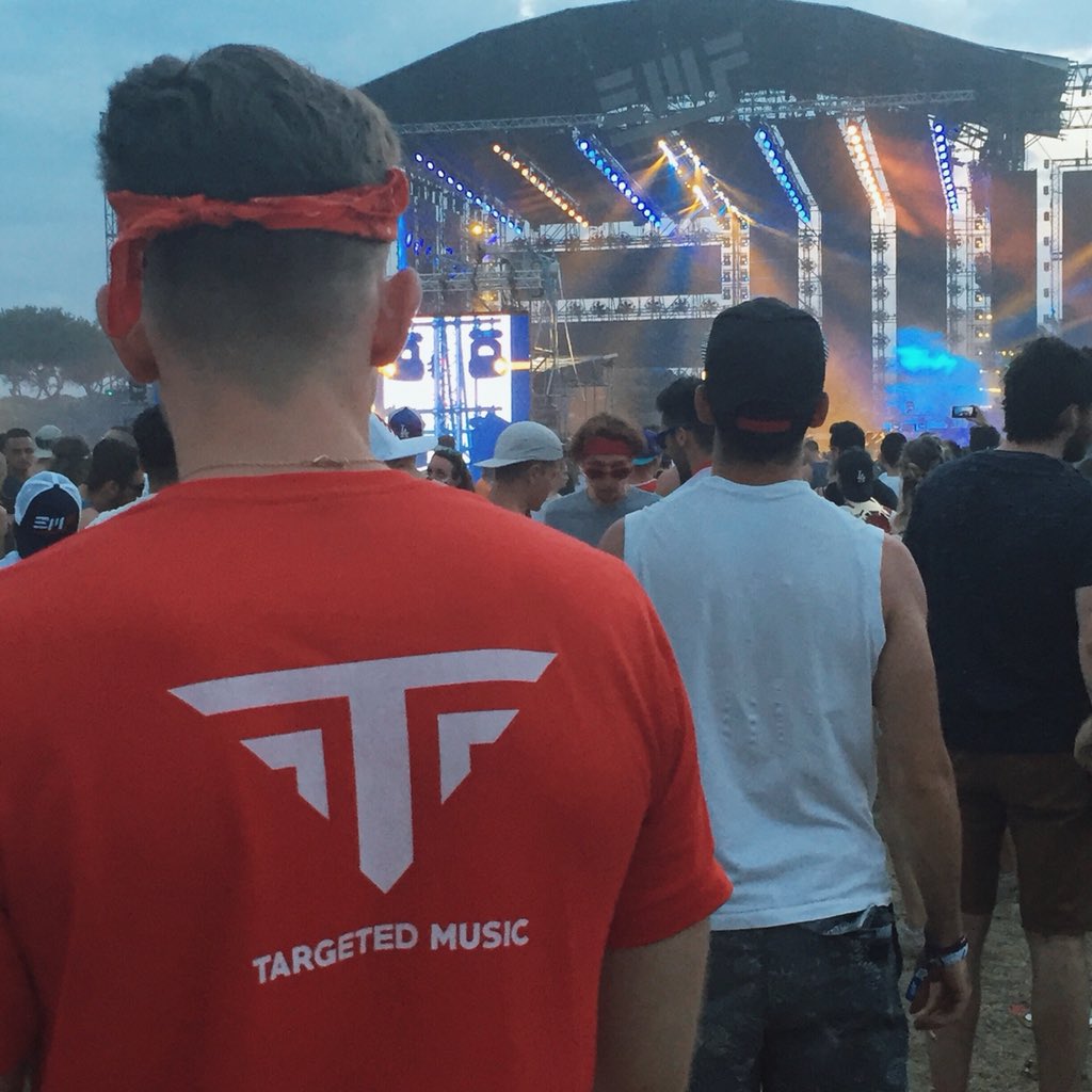 TargetedMusic's tweet photo. Targeted Music’s team were at @electrobeach last week 🇫🇷 https://t.co/z3bF1dv6zk