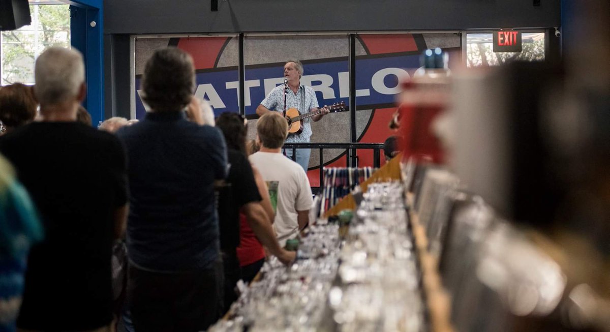 mikefickel's tweet photo. Dan Stuart last night at Waterloo Records. Tonight he's at Opal Divine's Grill, Sunday at Antone's Records and Backstage at El Mercado. #danstuart #greenonred #austinmusic #opaldivinesgrill #backstageelmercado https://t.co/AB6vkZQGd8