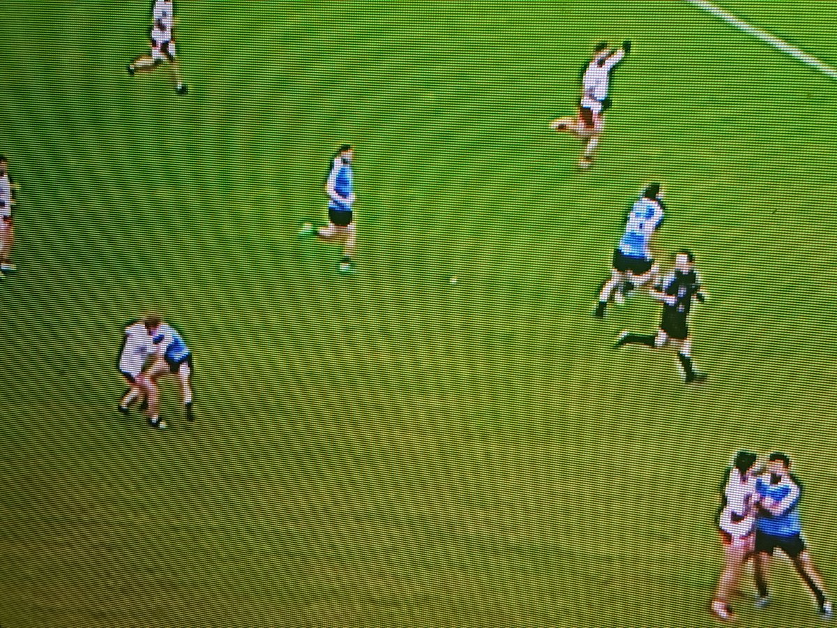 markilveen's tweet photo. The ref is actually watching a Dublin player grab and drag Harte trying to break forward when team needs a goal. How is he allowed to ref these games? @officialgaa #TYRvDUB https://t.co/bXPJAg86Al