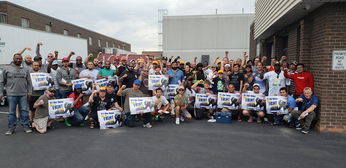 jasonsweet419's tweet photo. Versacold Toronto (Steeles and Garyray) just ratified a New 5 year Collective Agreement... Great Job Bargaining Team!!! #419Strong #teamsterscanada #teamsters #respectisateamsterscontract πͺ#Versacold https://t.co/nZ60aBvoQm