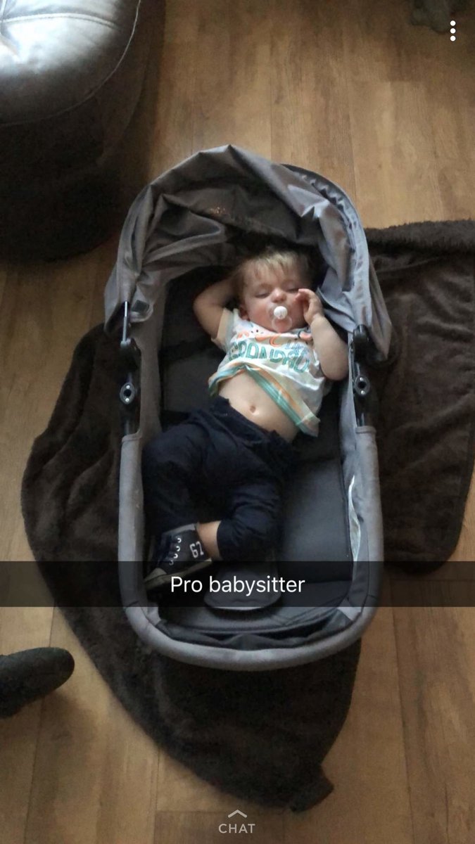 CloeeGreen's tweet photo. Love getting snaps like this 😂 https://t.co/CN5uSeAzH6