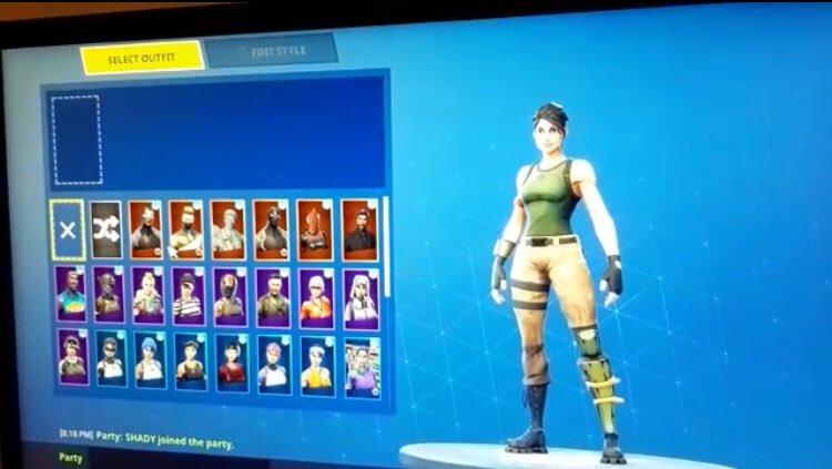 TheRealPluggg's tweet image. Hi,I’m selling  my Fortnite account.😈
Dm me for offers
I won’t go first ! 
Account comes with Mail access.
Dm me (PayPal)
#Fortnite⁠ ⁠
@FlyRts @Mighty_RTs @BlazedRTs @TTurtles_RTs @zTriKz @RSG_Retweet @Retweet_Lobby  @SGH_RTs @Demented_RTs @GraphicsGuild @GFXCoach