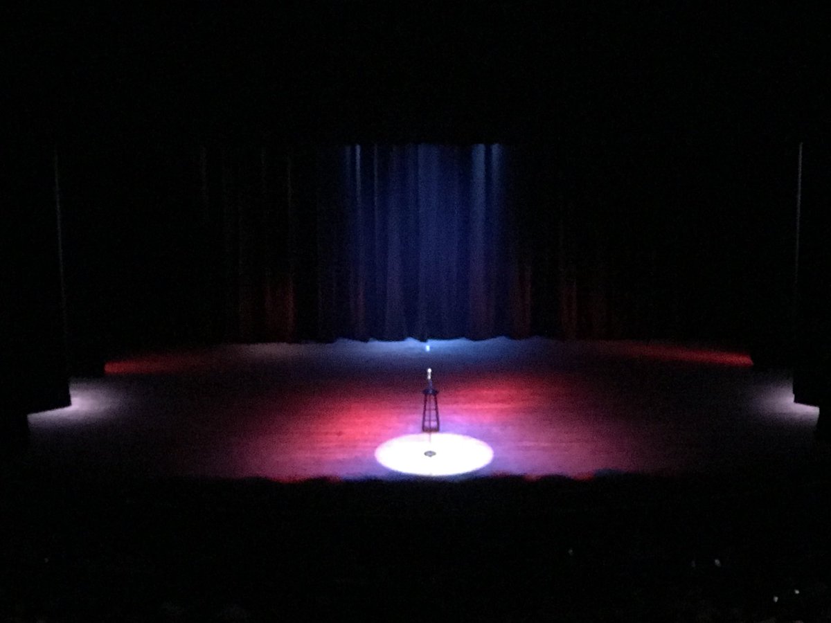 (In <a href="/JerrySeinfeld/">Jerry Seinfeld</a>’s voice) What is the point of tweeting about things that happened two days ago? No one cares what you are doing right now much less two days ago!
(My voice) Got to see Seinfeld live on Thursday and it was awesome