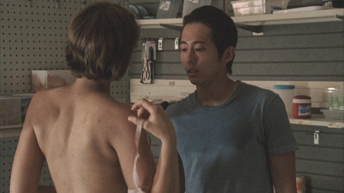 2 × 04: cherokee rose. glenn and maggie at the pharmacy.pic.twitter.com/WGO...