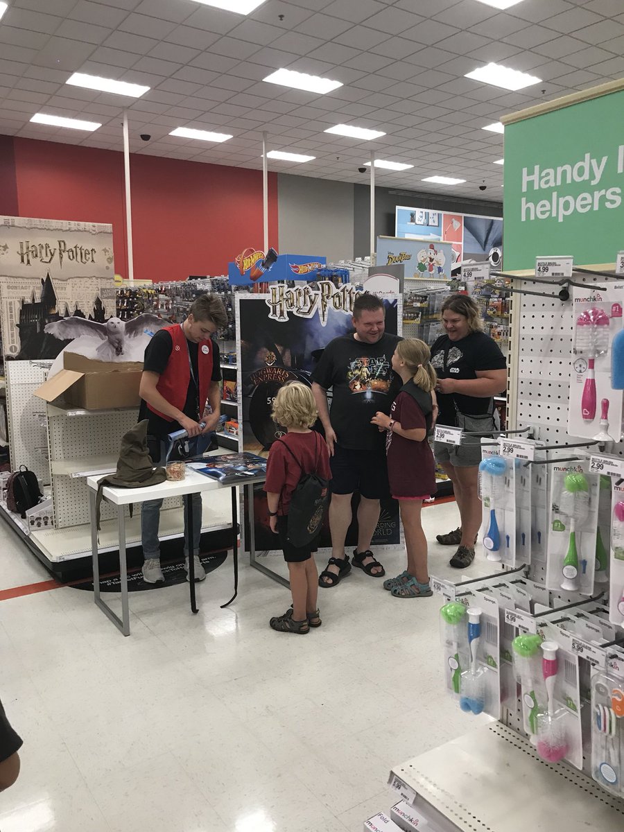 Our guest were ready for the Harry Potter event! We handed out all of our bags in an hour! Love having these great events for guests of all ages! #t1789 #harrypotter