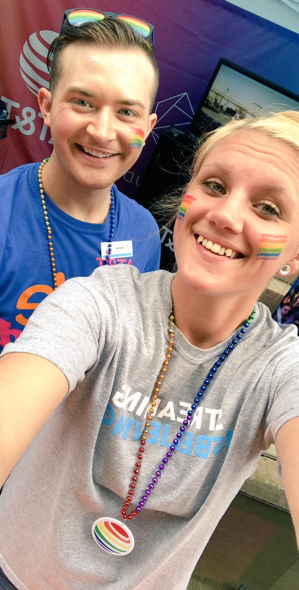 Having a great time #winninglocal for #ohpa representing <a href="/TeamAustintown/">Team Austintown</a> at Youngstown Pride! <a href="/Jillian_CSmith/">Jillian Smith</a> @kateclark330 <a href="/BIGBizDecker/">Eric Decker</a> <a href="/sean_nork/">Sean Nork</a> <a href="/_Jaime_Lyn_/">Jaime</a>