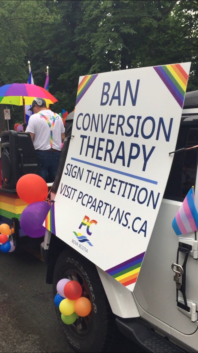 macdonald_erika's tweet photo. Proud to walk in my first ever #HalifaxPride2018 with the @nspc family today! https://t.co/Y688EzaTMw