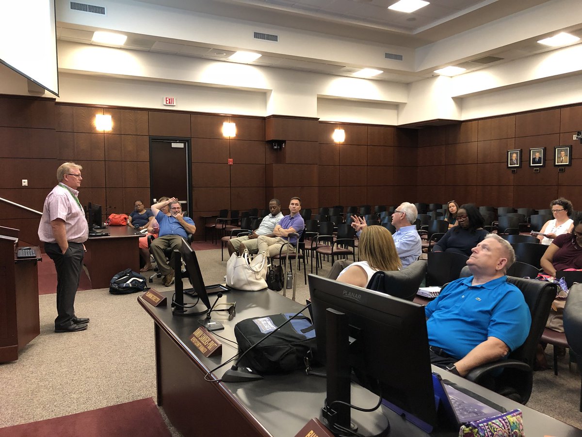 StephanieMLowe1's tweet image. Awesome class today at HPU learning about budget and finance ! Presenting our budget presentation in a mock county commissioner meeting today ! #learnthroughdoing