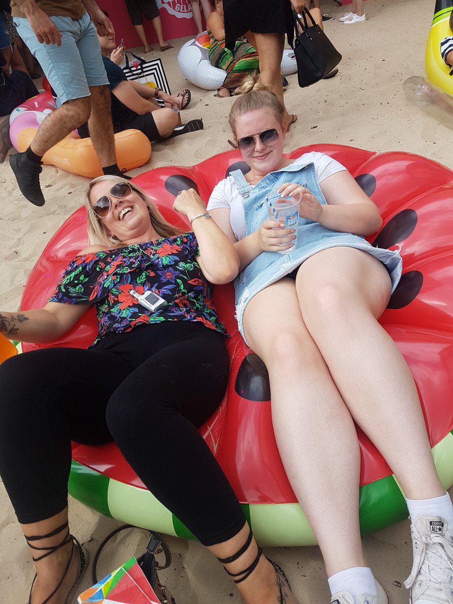 princess_33's tweet photo. #JustEatFoodFest family day ...food ...drink...live music https://t.co/4Jn9fsPDeh