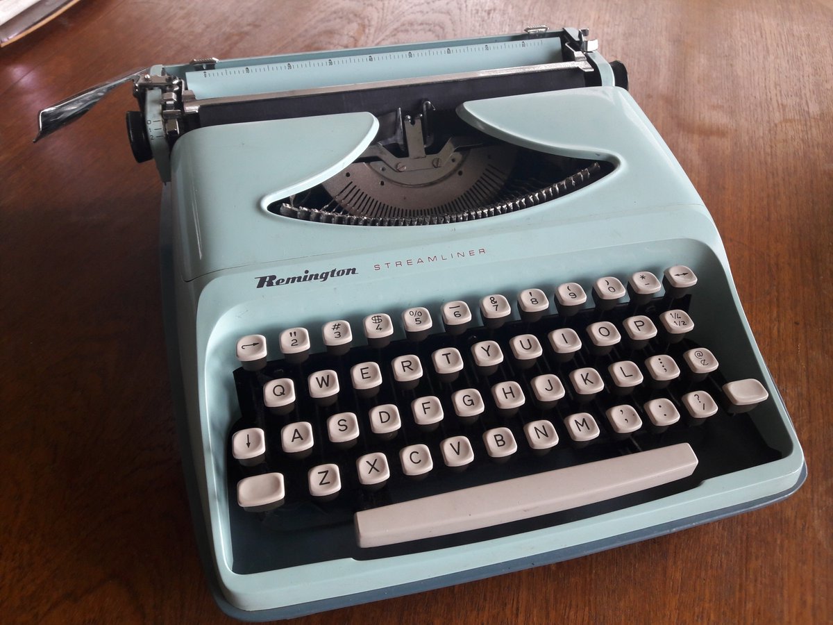sageadderley's tweet photo. Do you need help focusing on your #Writing/#Book goals this summer? I've got something for you! Download my #free mini ebook, Staying Motivated &amp; Productive All Summer Long here ---> https://t.co/XSbxBsAd0Z #amwriting #authors #goals https://t.co/qcole8xuu2