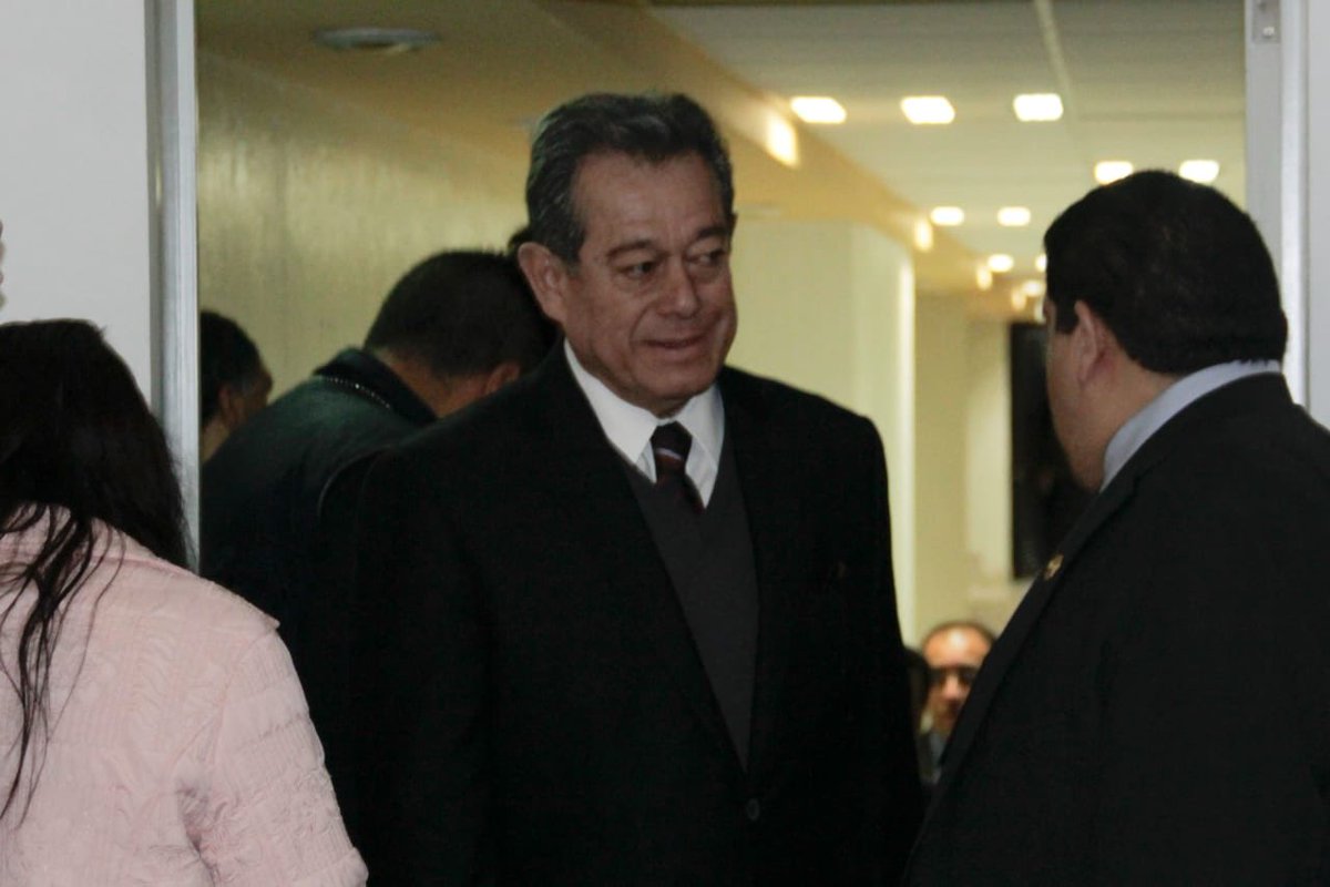 El <a href="/GobCDMX/">Gobierno de la Ciudad de México</a> otorga su apoyo y confianza total al nuevo titular de la <a href="/SSP_CDMX/">@SSP_CDMX</a>, <a href="/RaymundoCollins/">Raymundo Collins F</a> para encabezar los esfuerzos gubernamentales en materia de seguridad pública en la #CDMX