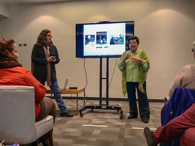CM_LimaPeru's tweet photo. Hoy @tejiendoperu en #CMLim compartiendo su experiencia y aprendizajes en YouTube

#Craft #CMLim #CreativeMornings https://t.co/PPbFzoEDLH https://t.co/PjACqb1F4r