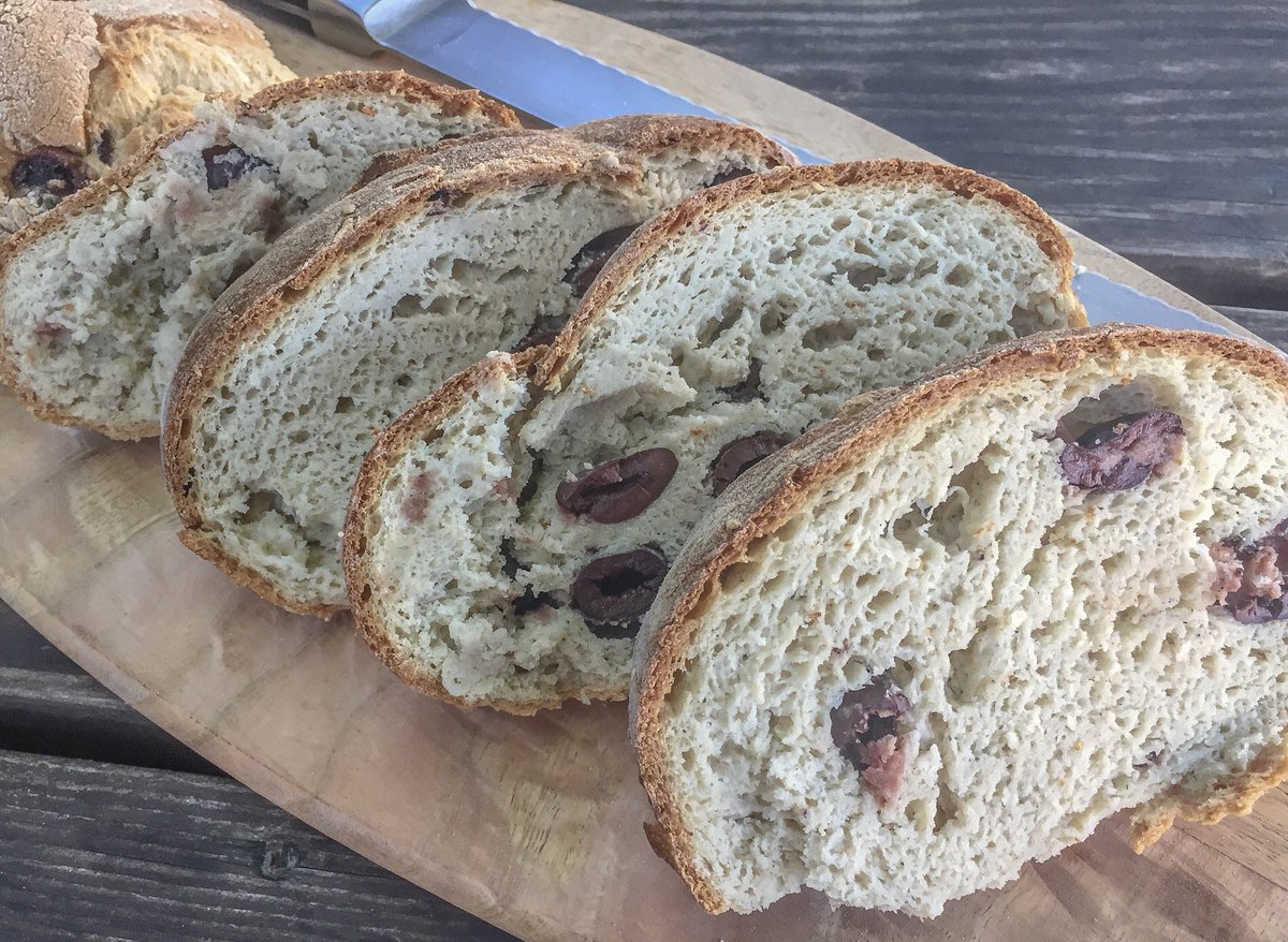 NewCascadiaTrad's tweet image. Kalamata Olive Bread is in the house! Our delicious &amp;amp; rustic boule has fresh rosemary for added herbaceous-ness &amp;amp; flavor. We have samples out today (while supplies last!), so you can taste it and purchase a loaf to take home for dinner 🤗 #glutenfree #wheatfree #olivebread