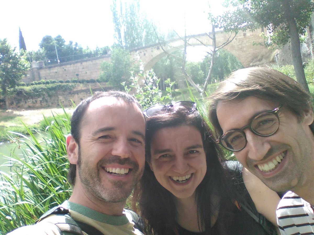 TrioSekrets's tweet photo. Dinats a #CasaDavid i ben asseguts (i lligats!) en aquest banc tan original per comtemplar els paratges de @TrilloyComarca
@TrioSekrets @olgamiracle @Ggrejo https://t.co/mabQax4yMf