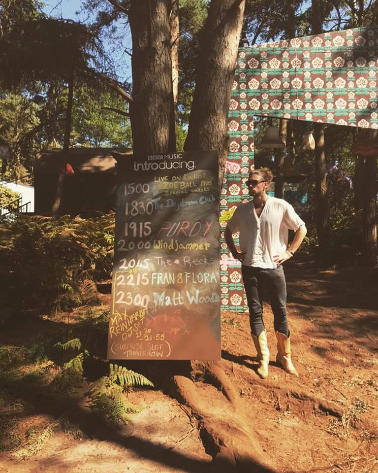 And now for the first of two very exciting tracks from <a href="/MattWoodsMusic/">Matt Woods</a>’s closing set on <a href="/LatitudeFest/">Latitude Festival</a>’s #BBCIntroducing Stage last weekend… Here’s ‘Ain’t No Use’!