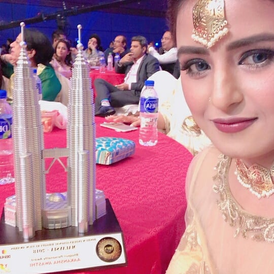 Aakanksha_2439's tweet photo. Proud moment ❤💪
#awardnights #awards #stageshow #performance #acchivement #malaysia #malaysiadiaries #travel #travelstories #blessed https://t.co/5Gh9TrvCOa